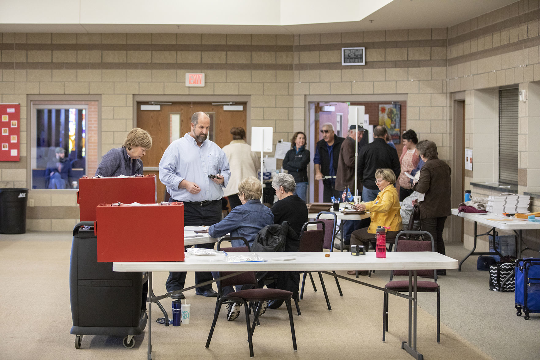 110718-nws-voting007